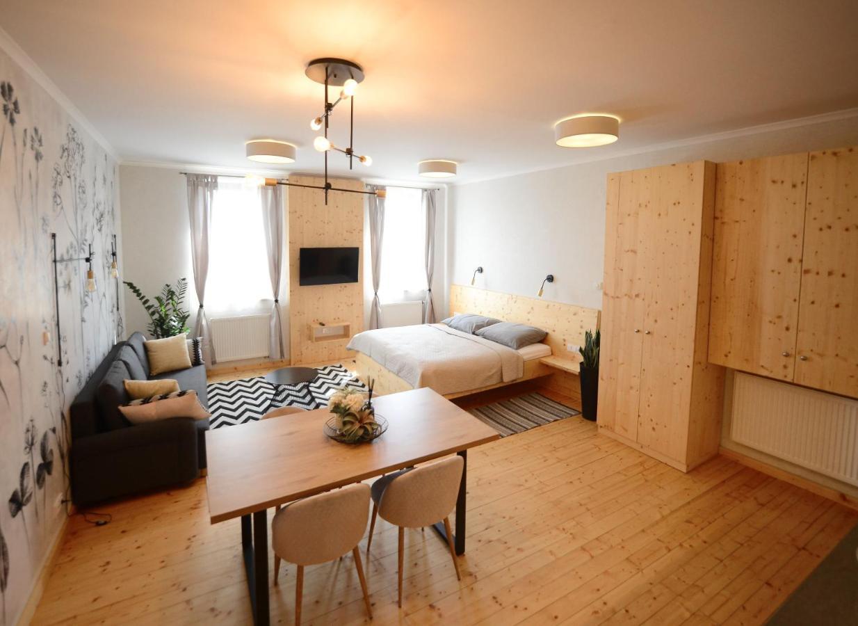 Apartmany Stepankova 85 ครูดิม ภายนอก รูปภาพ