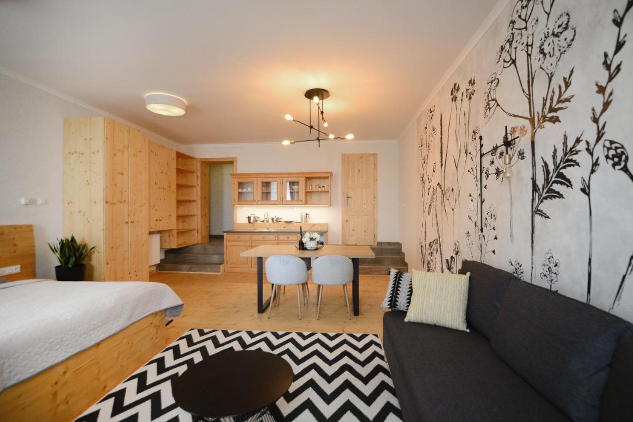Apartmany Stepankova 85 ครูดิม ภายนอก รูปภาพ